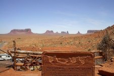 A Monument Valley from Gouldings trading.jpg